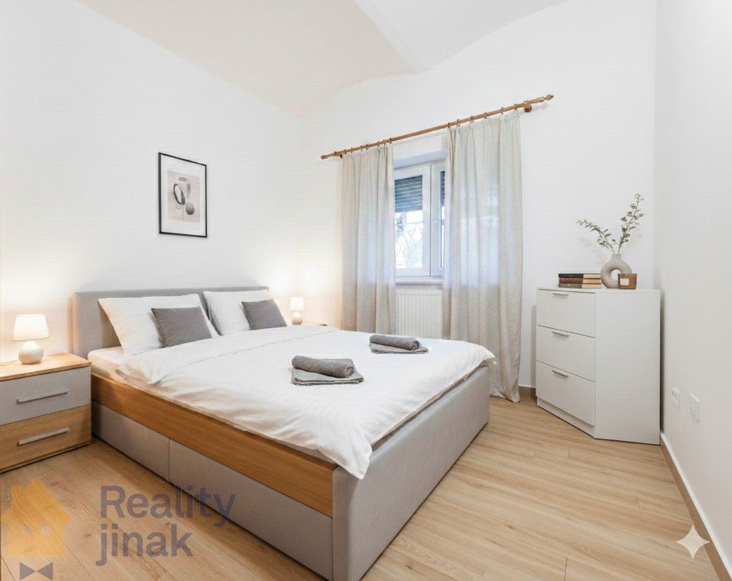 2+kk, Hlavní, Dolní Dunajovice, 36 m²