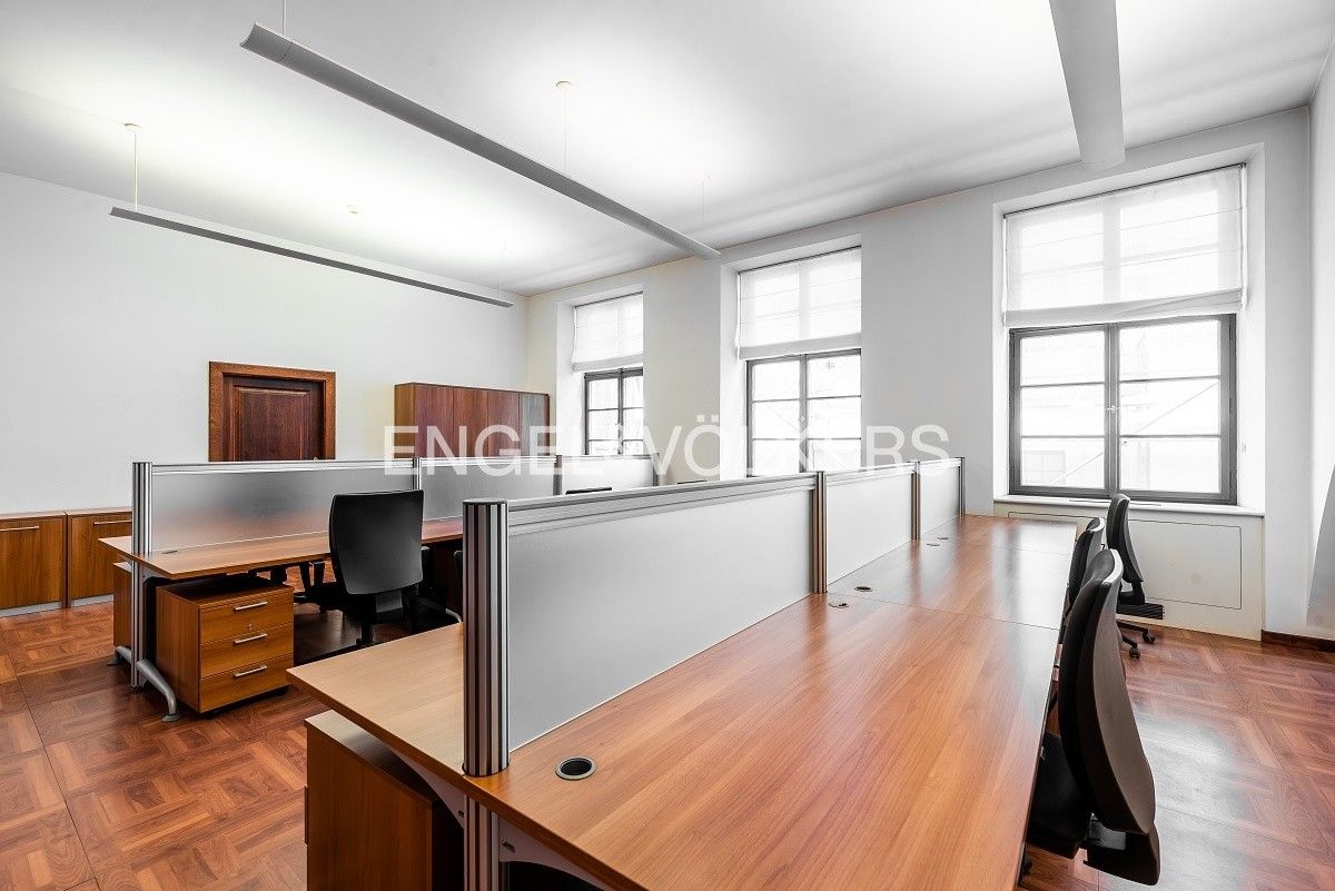 Pronájem kancelář - Mariánské náměstí, Praha, 247 m²