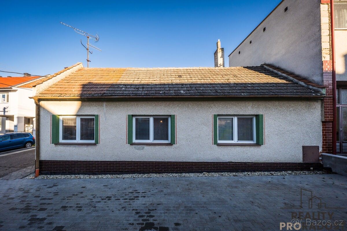 Rodinné domy, Kněždub, 696 64