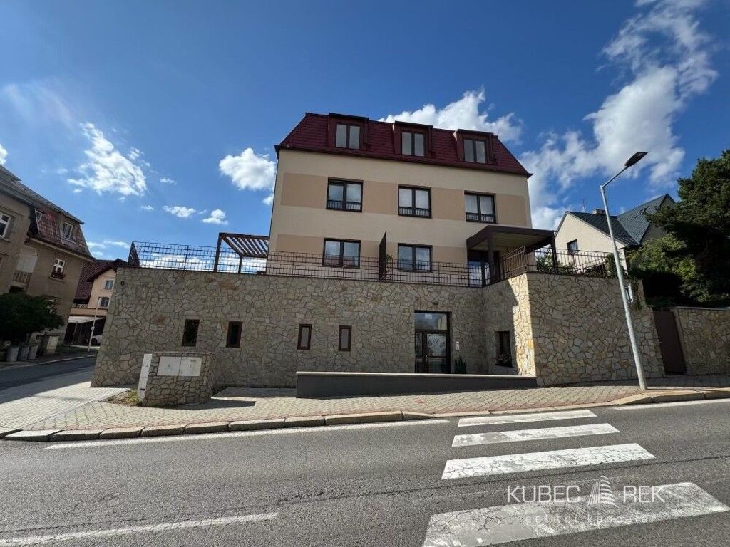 Kanceláře, Bechyňská, Tábor, 42 m²
