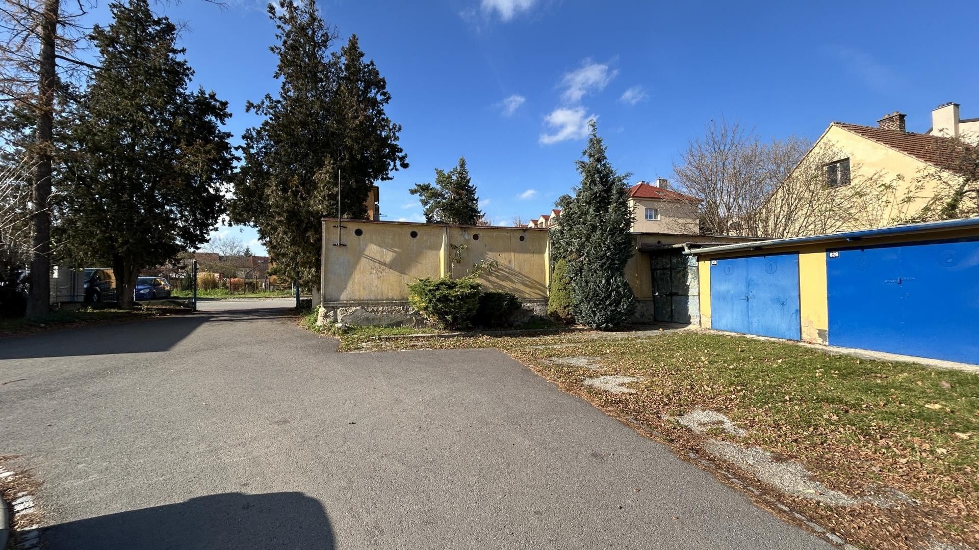 Garáže, Na zahrádkách, Kuřim, 12 m²