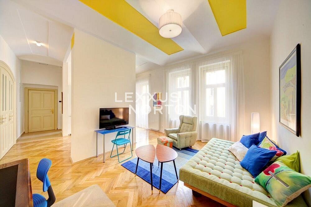 2+kk, Praha - Nové Město, okres Praha 1, Hlavní město Praha, 65 m² - 1
