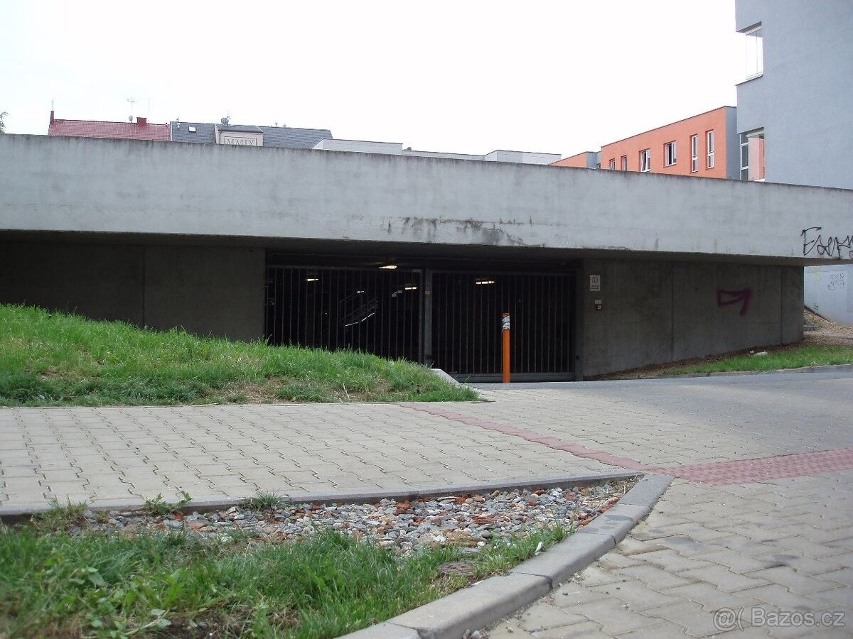 Garáž · Plzeň, 301 00 - 4