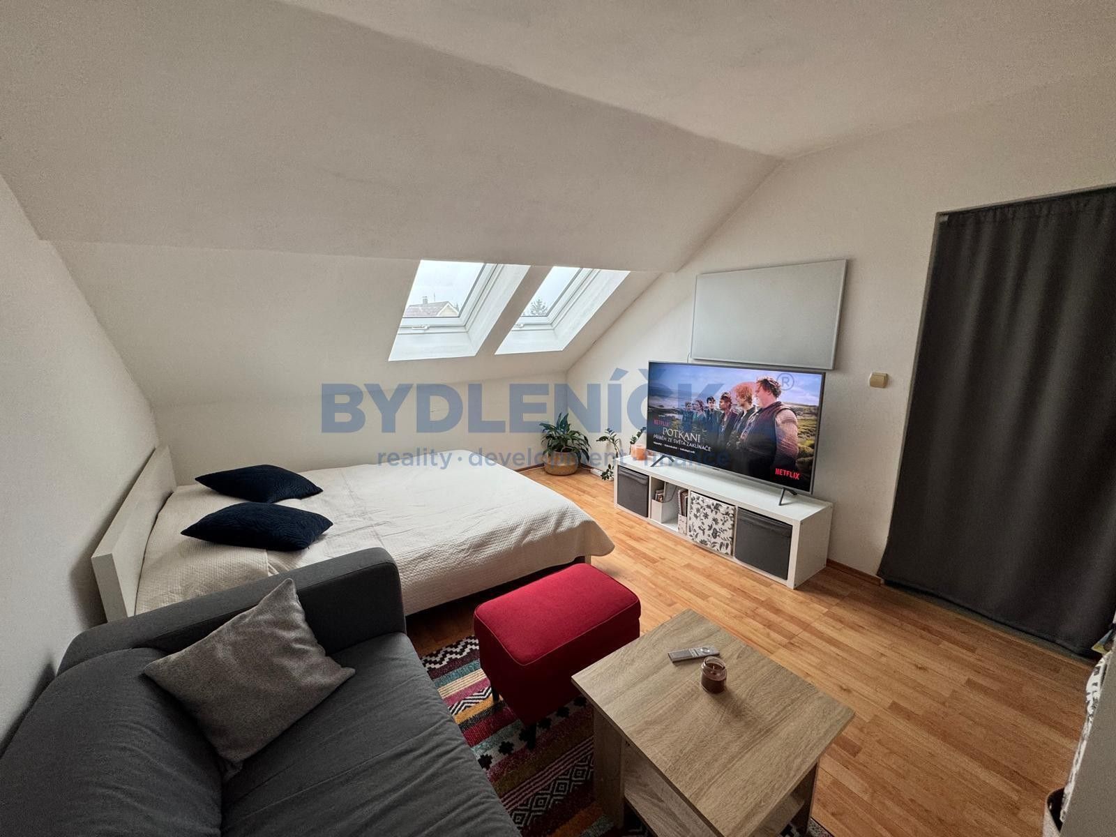 1+1, Strouha, Třeboň, 35 m²