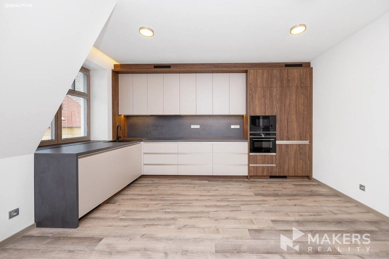 Byt 3+kk · 112 m² · Na úlehli, Praha - 4