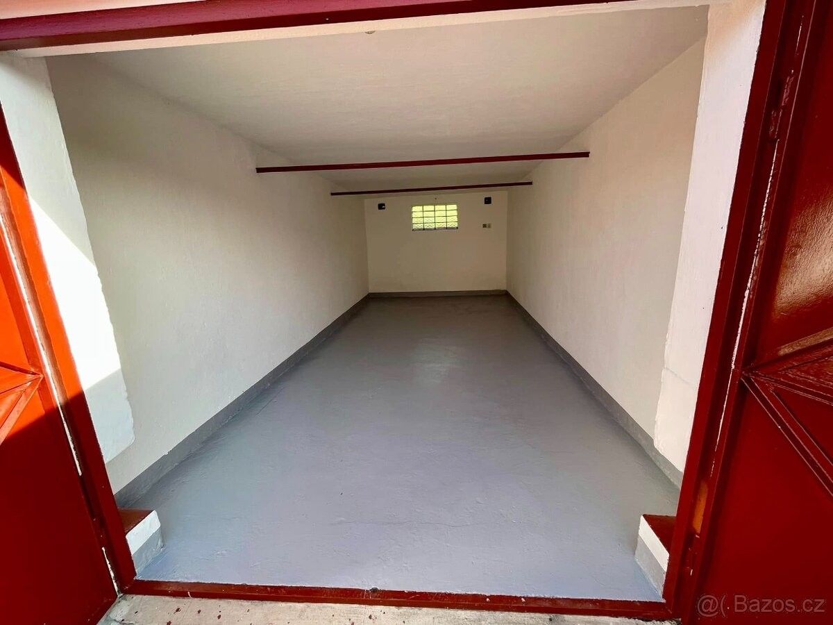 Garáže, Vrchlabí, 543 01 - 1