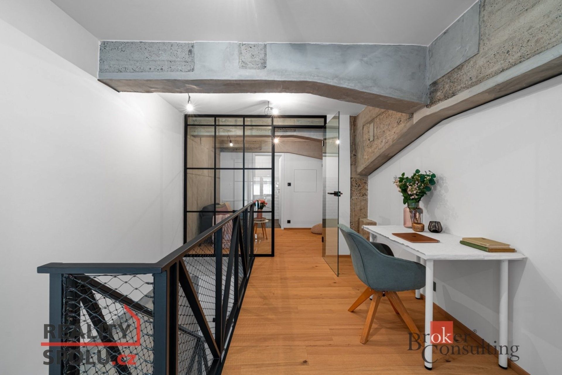 Pronájem byt 3+kk - Kolbenova, Praha, 67 m²