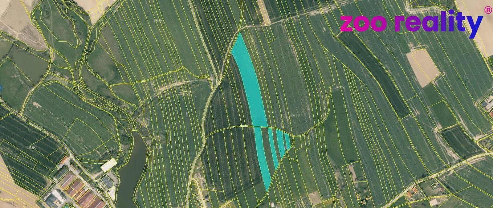 Zemědělský pozemek, 8 927 m²
