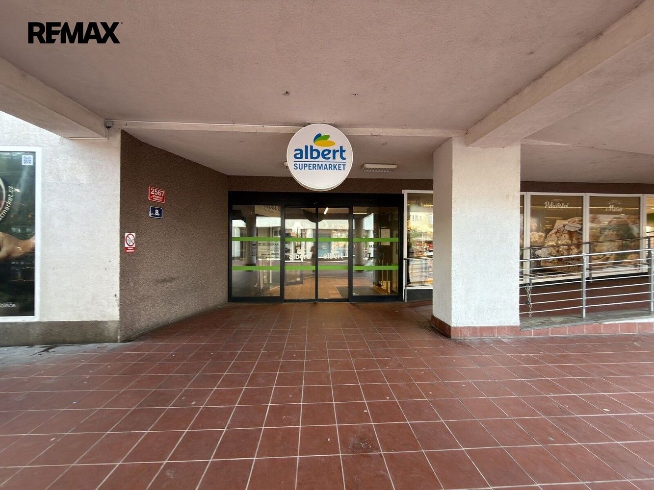 Pronájem restaurace - Sluneční náměstí, Praha 5 - Stodůlky, 105 m² - 5