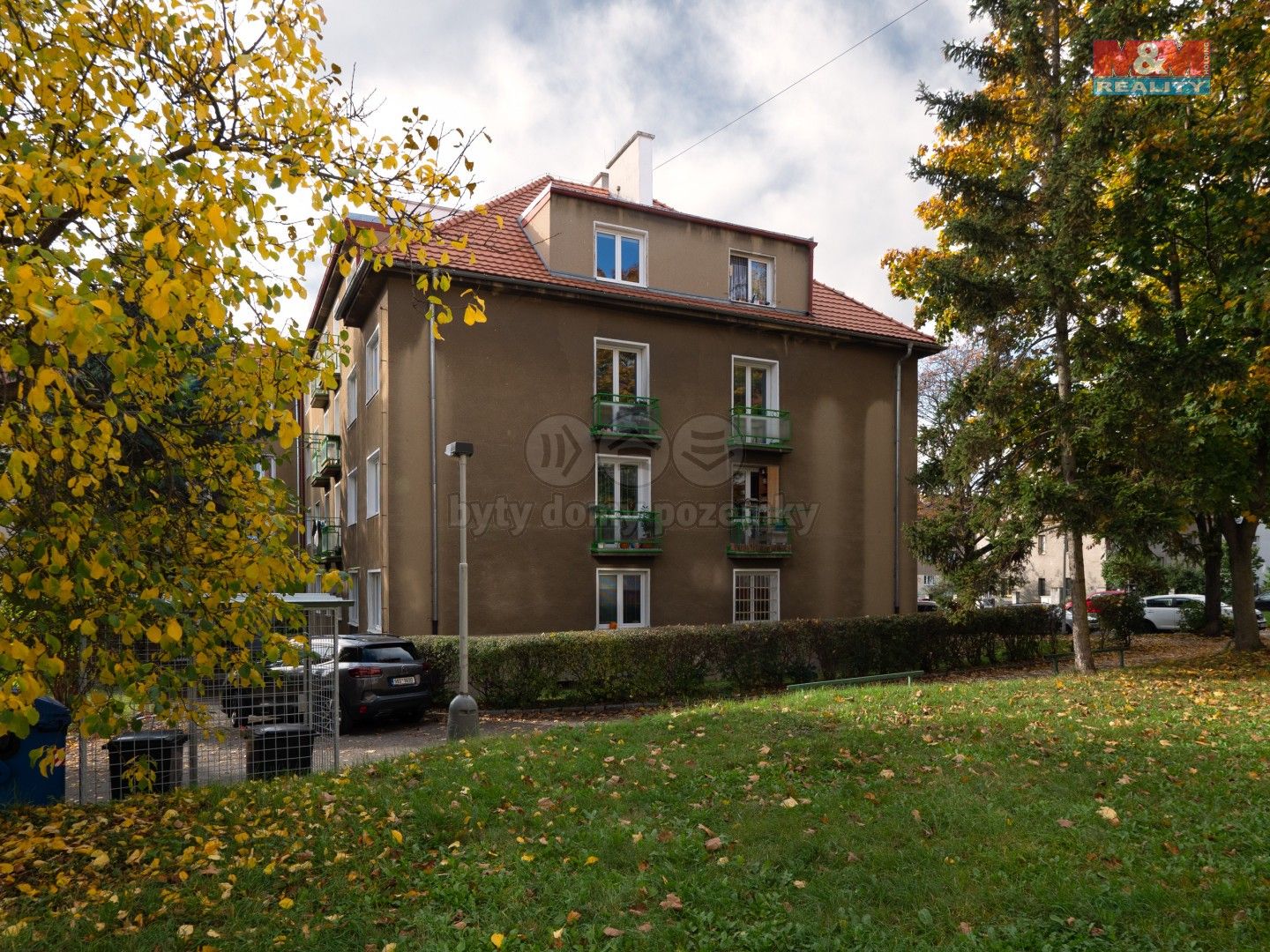 Prodej byt 2+1 - Služská, Praha, 63 m²