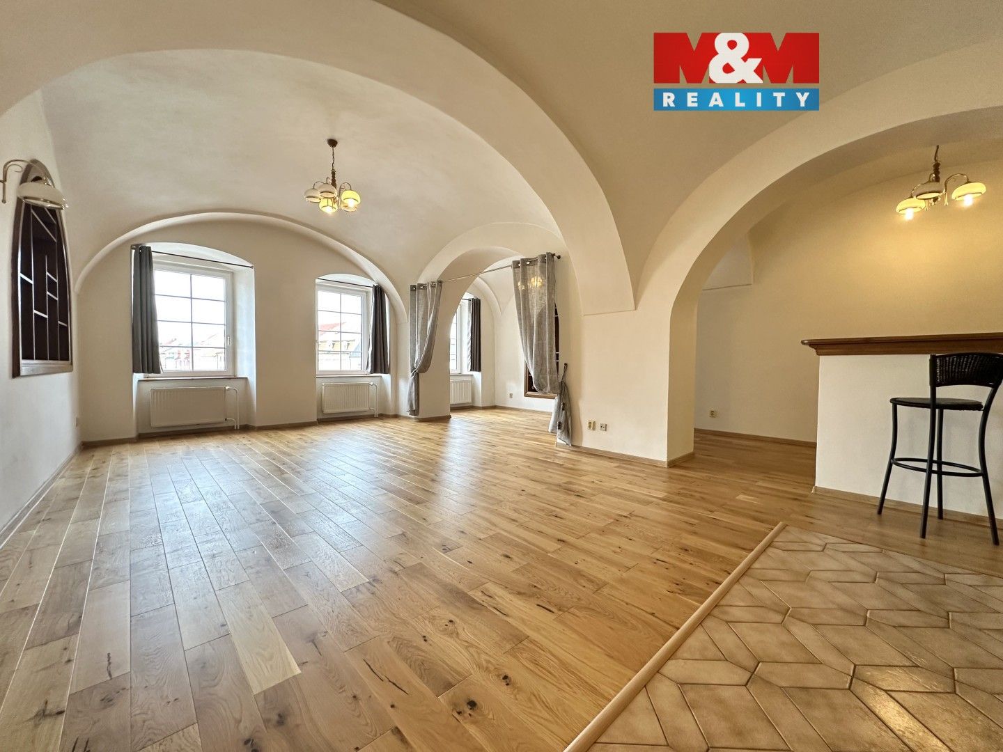 Byty, Mírové náměstí, Kadaň, 78 m² - 1