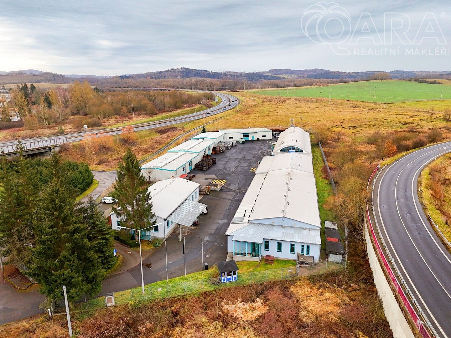 Pronájem výrobní prostory - Hroznětínská, Ostrov, 10 m²