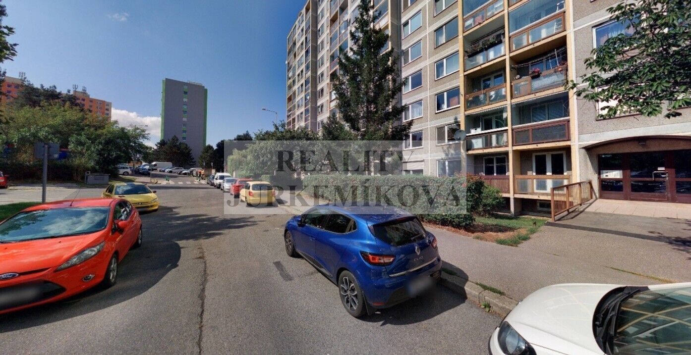 Pronájem byt 2+kk - Urbánkova, Praha, 49 m²