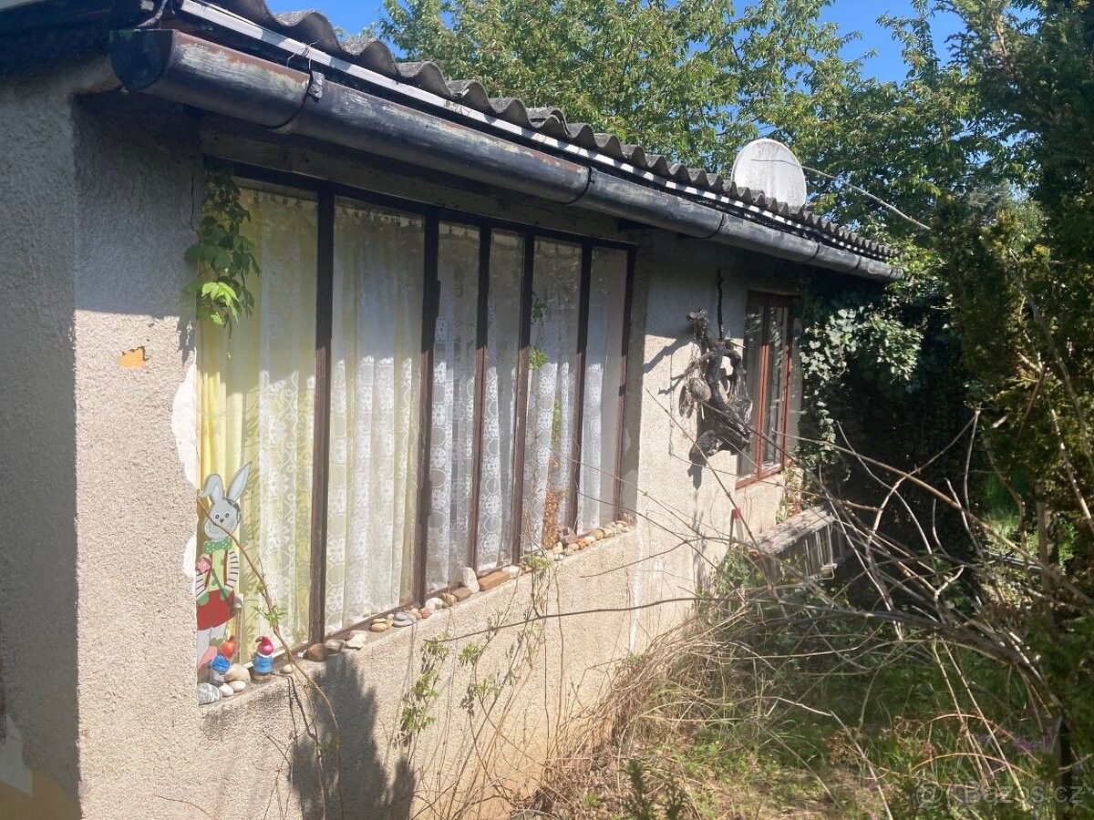 Chaty, Jevišovice, 671 53 - 2