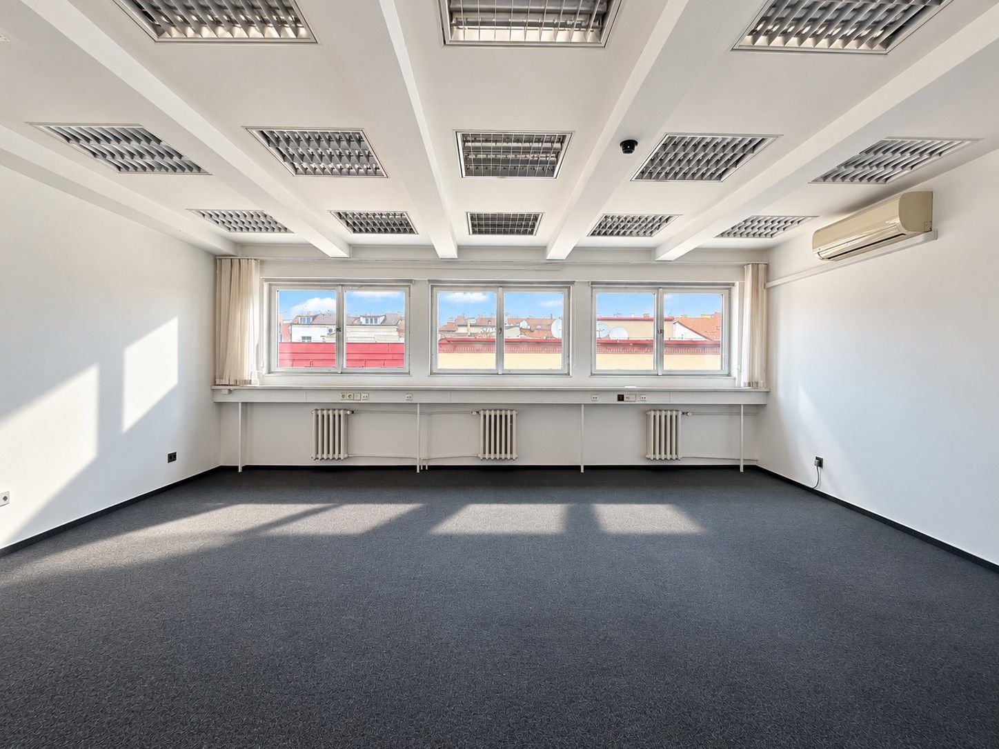 Kanceláře, Pernerova, Praha - Karlín, 28 m² - 1