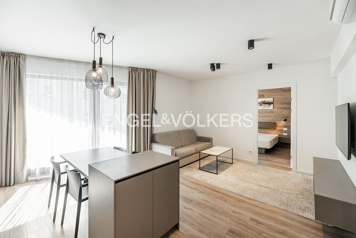 2+kk, Staropramenná 3361, Praha Smíchov, 54 m² - 2