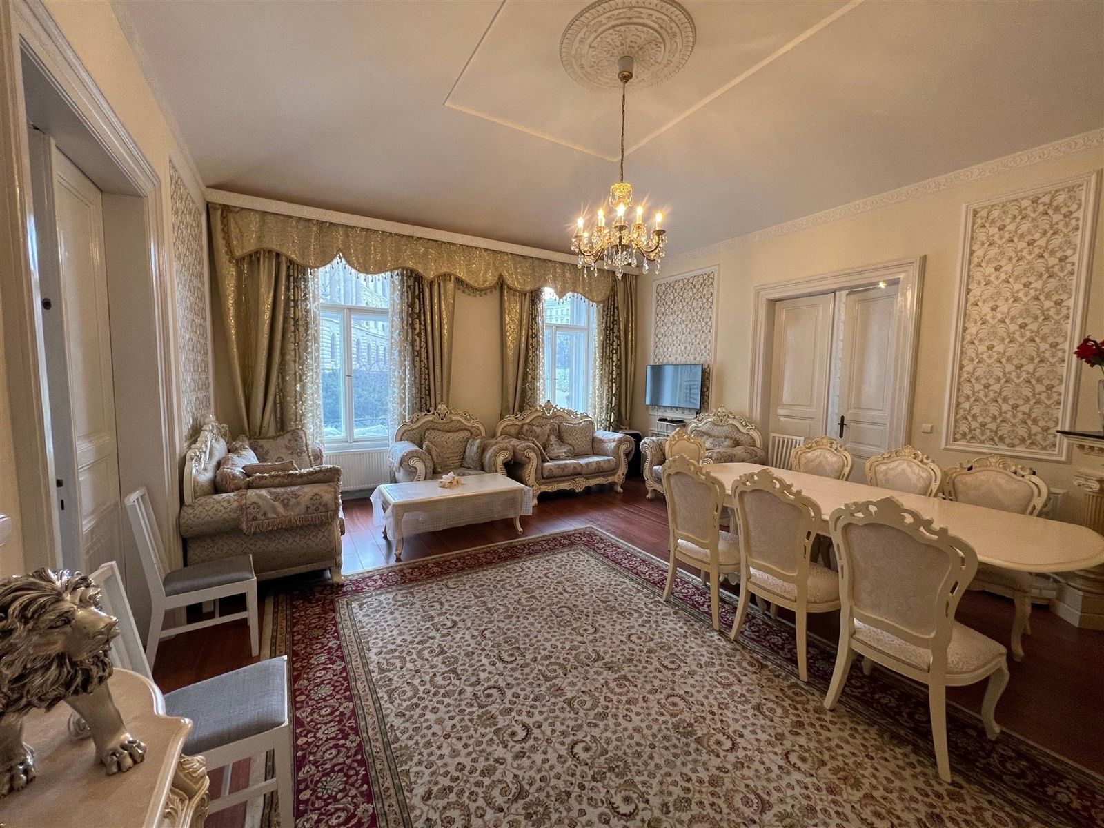 3+1, Mezibranská, Praha, 112 m²