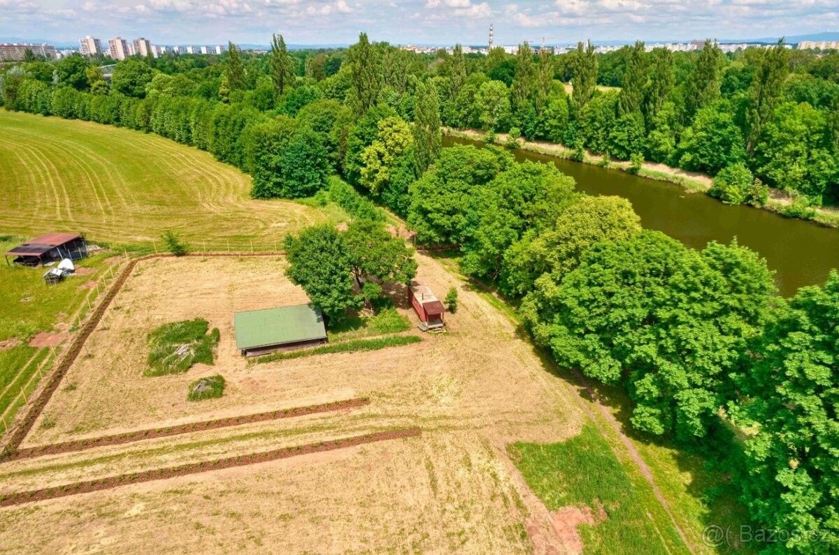 Pozemek pro bydlení · Hradec Králové, 500 02 - 4