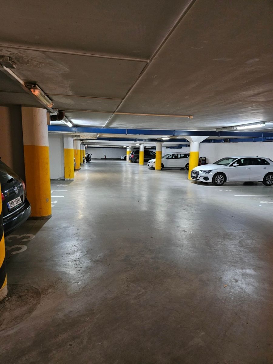 Garáže, Bratří Dohalských, Praha - Vysočany, 13 m² - 1