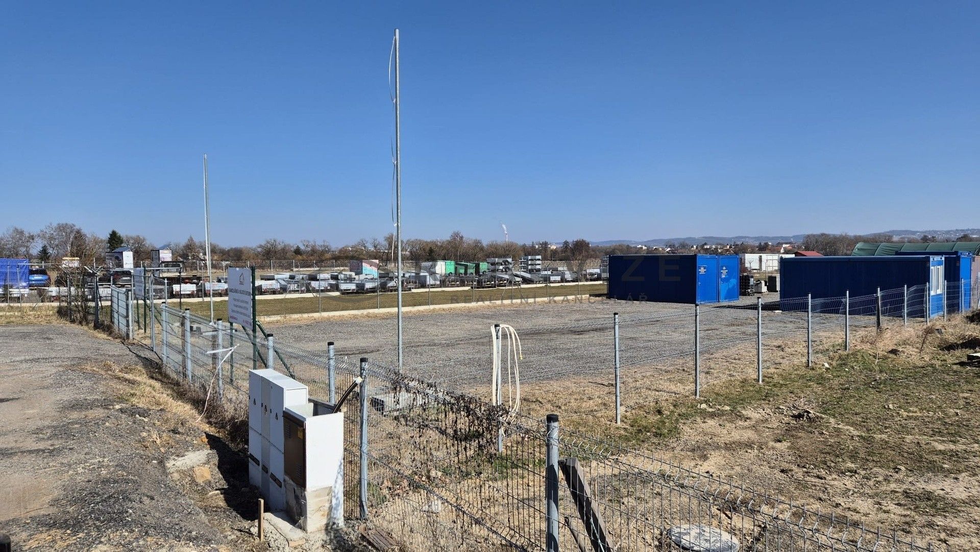 Komerční pozemky, Planá