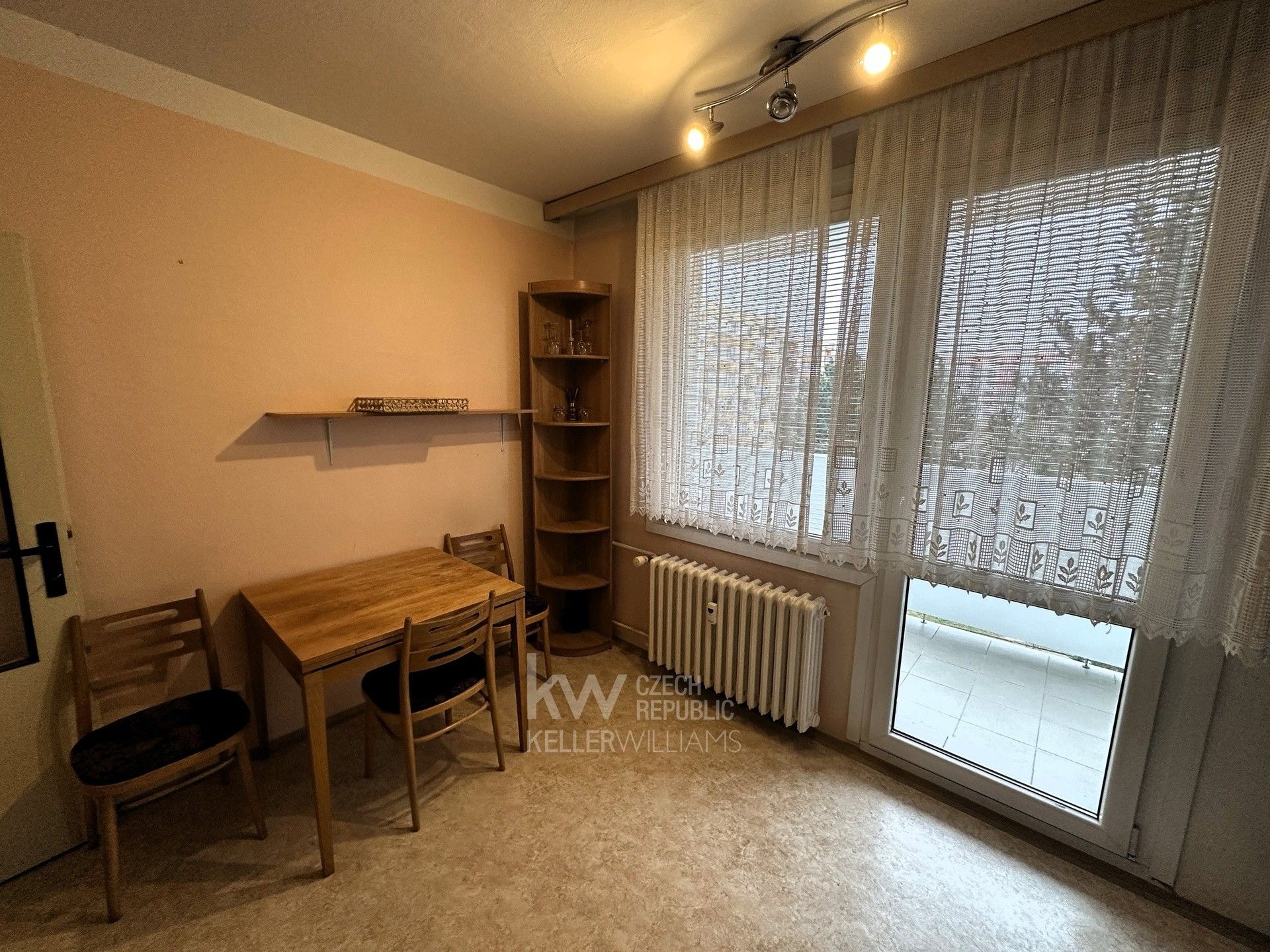 Pronájem byt 1+1 - Prostějovská, Hradec Králové, 35 m²