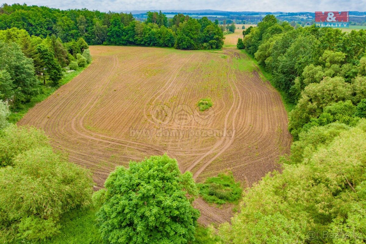 Prodej zemědělský pozemek - Jindřichův Hradec, 377 01, 2 748 m²