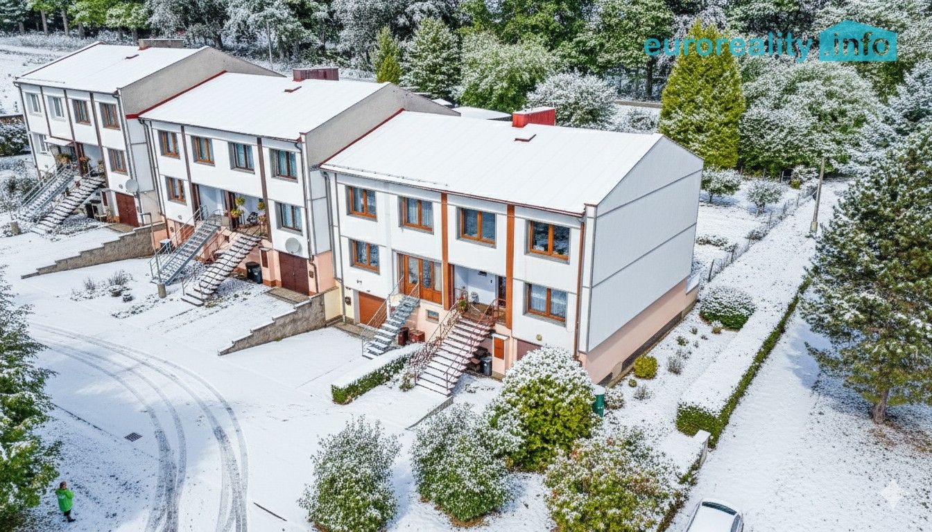 Rodinné domy, Velké Dvorce, Přimda, 130 m²