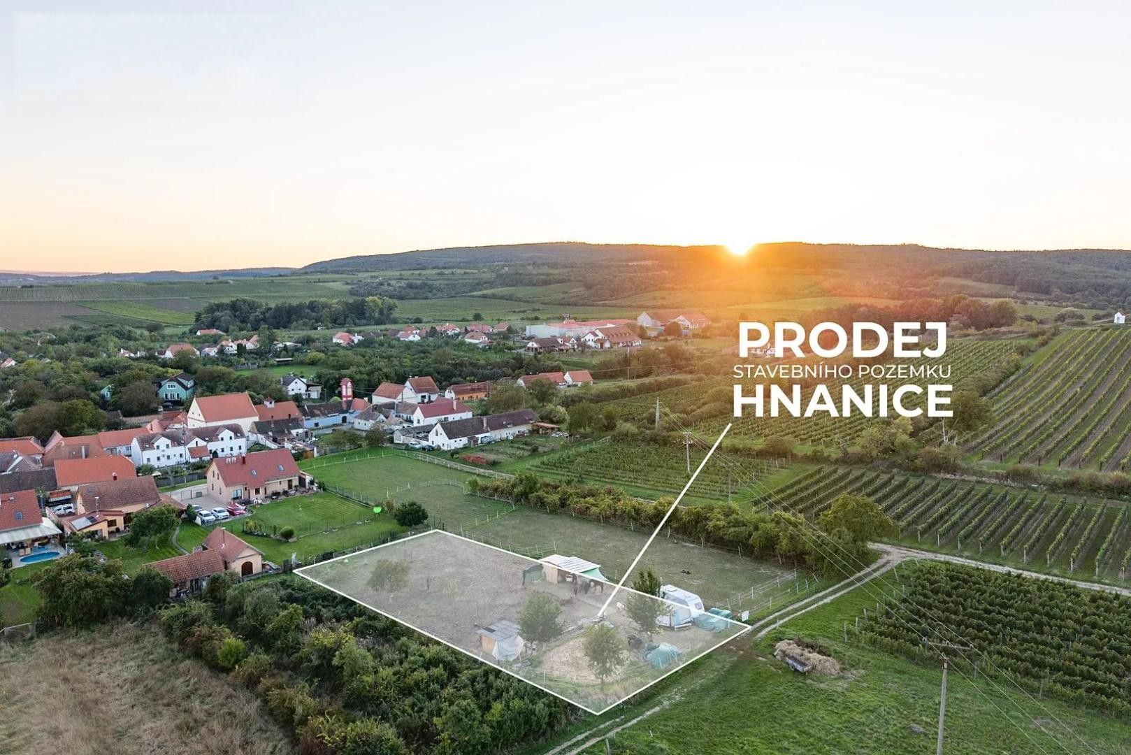 Pozemky pro bydlení, Hnanice - 1