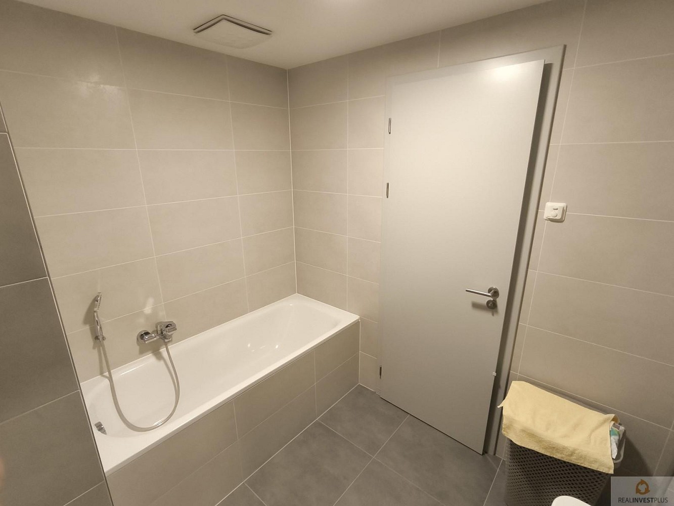 Byt 2+kk · 76 m² · Eduarda Hamburgera, Olomouc - 4