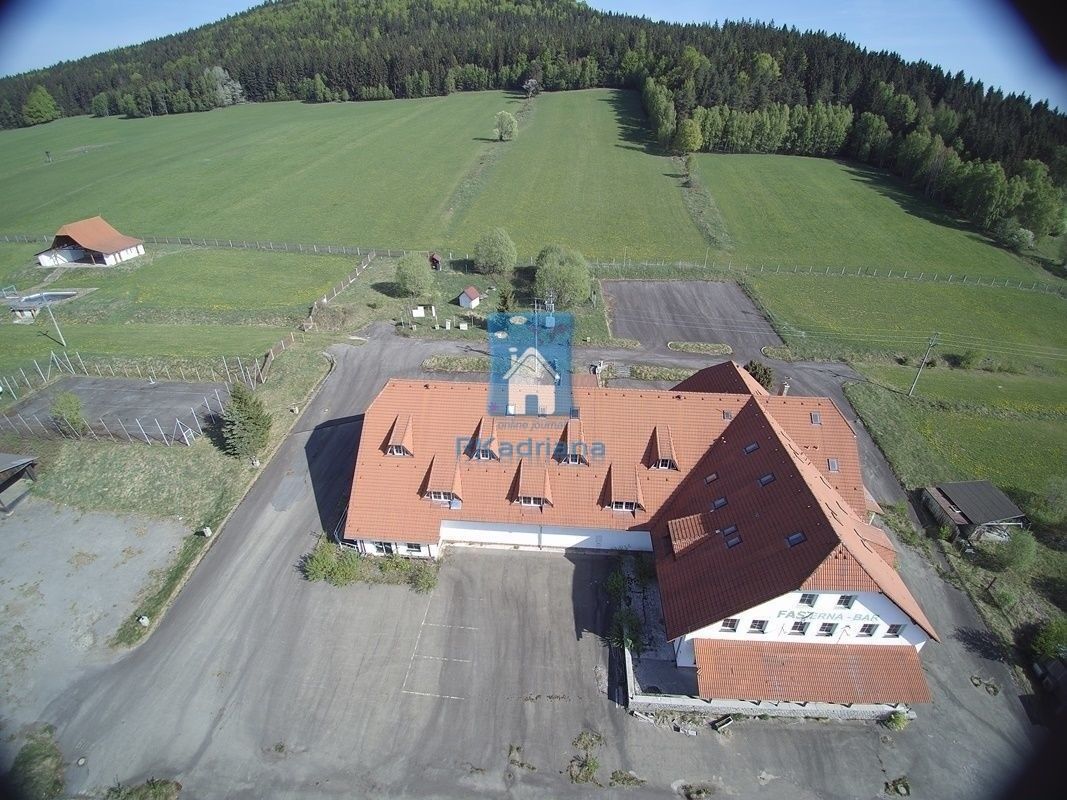 Ubytovací zařízení, 6 251 m²