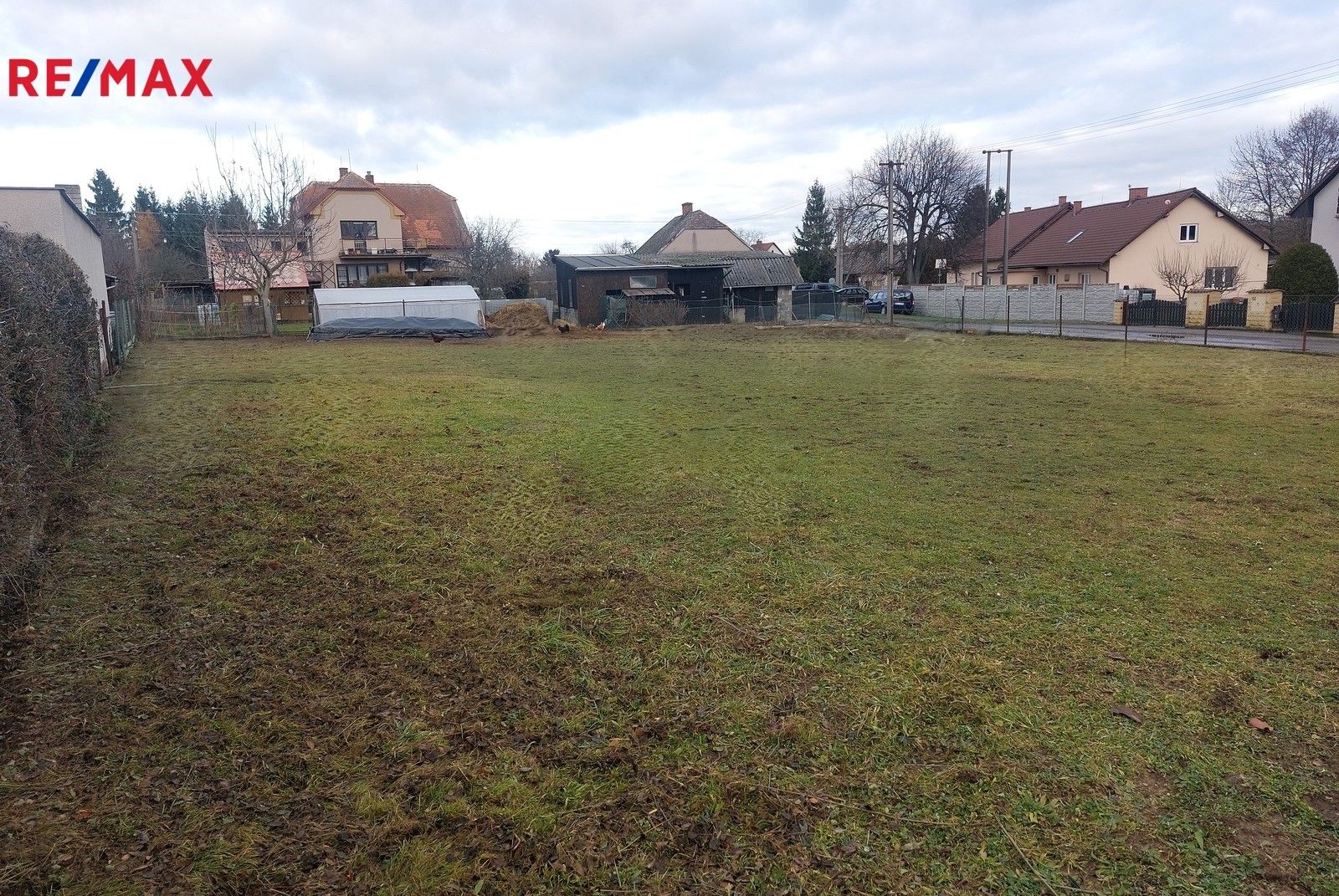 Prodej pozemek pro bydlení - Svojšice, 946 m²