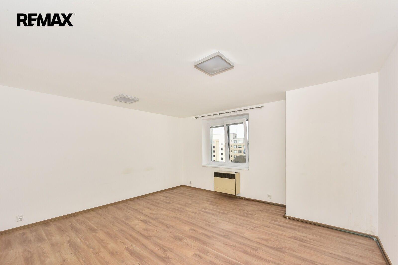 Pronájem byt 1+kk - Pařížská 1797, Plzeň Východní Předměstí, 41 m² - 5