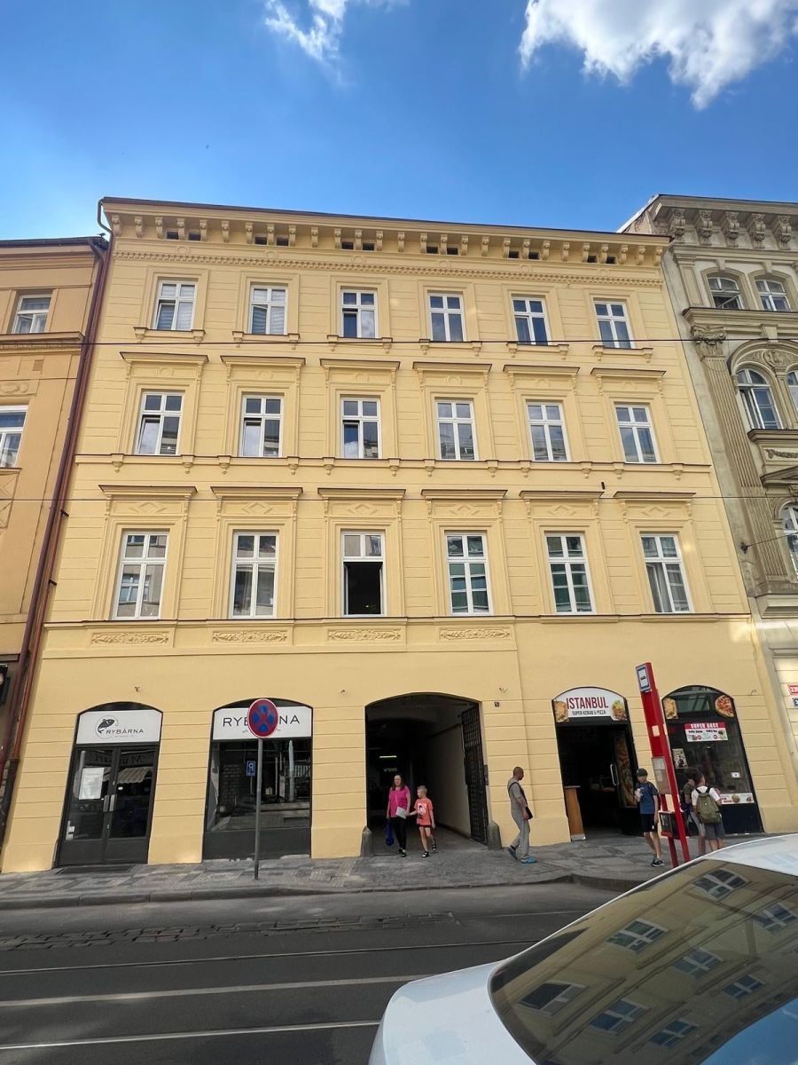 Obchodní prostory, Štefánikova, Praha - Smíchov, 140 m²