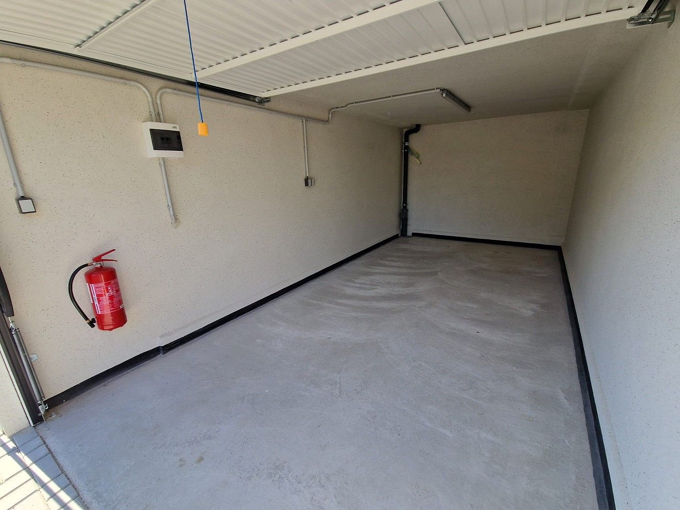 Garáže, Jirkov, okres Chomutov, Ústecký kraj, 18 m² - 2