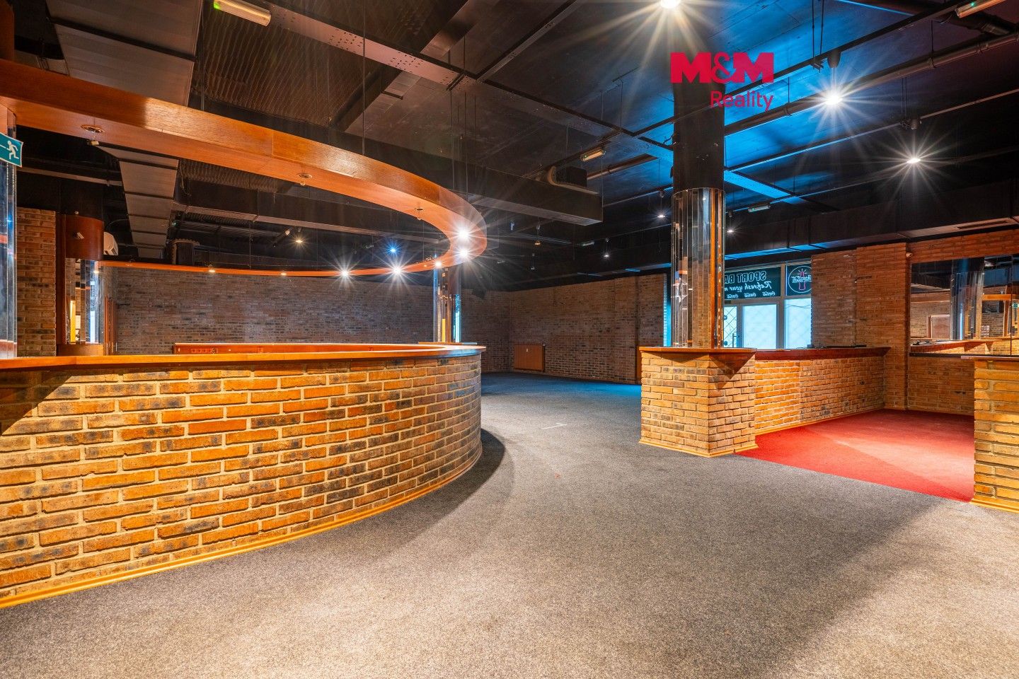 Obchodní prostory, Trnkovo náměstí, Praha, 324 m² - 1
