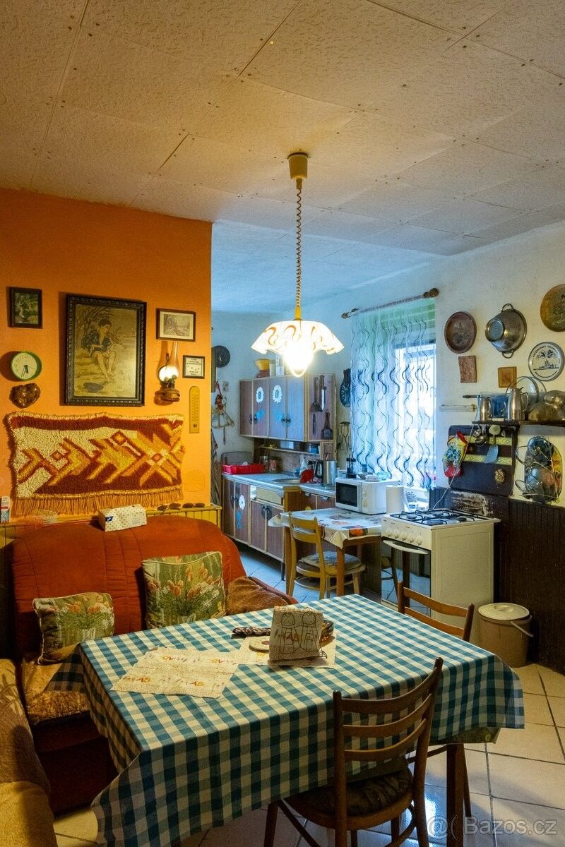 Prodej rodinný dům - Strojetice, 439 86