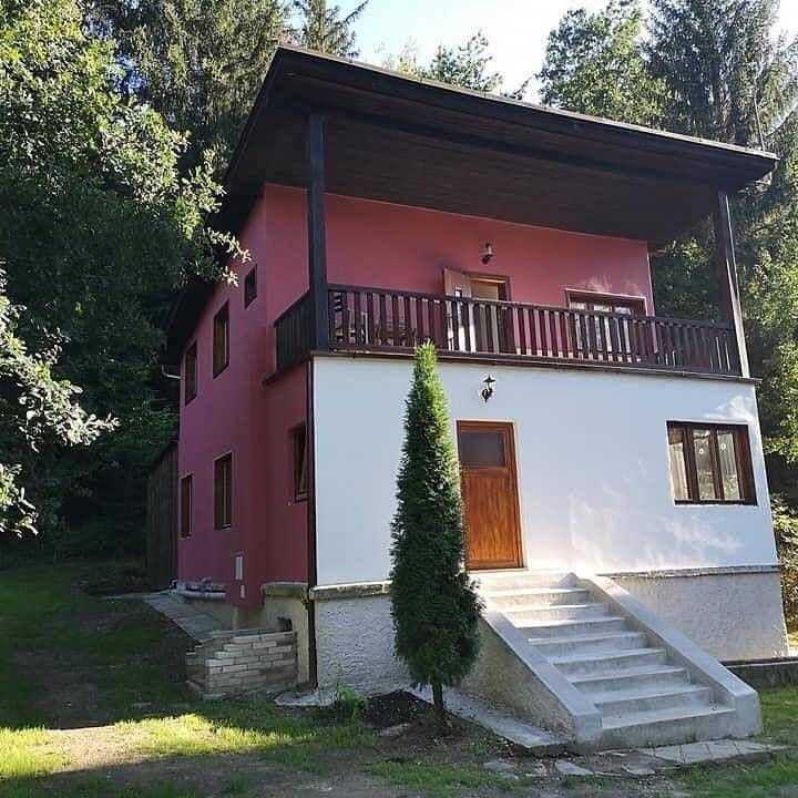 Chaty, Tichonice, Středočeský kraj