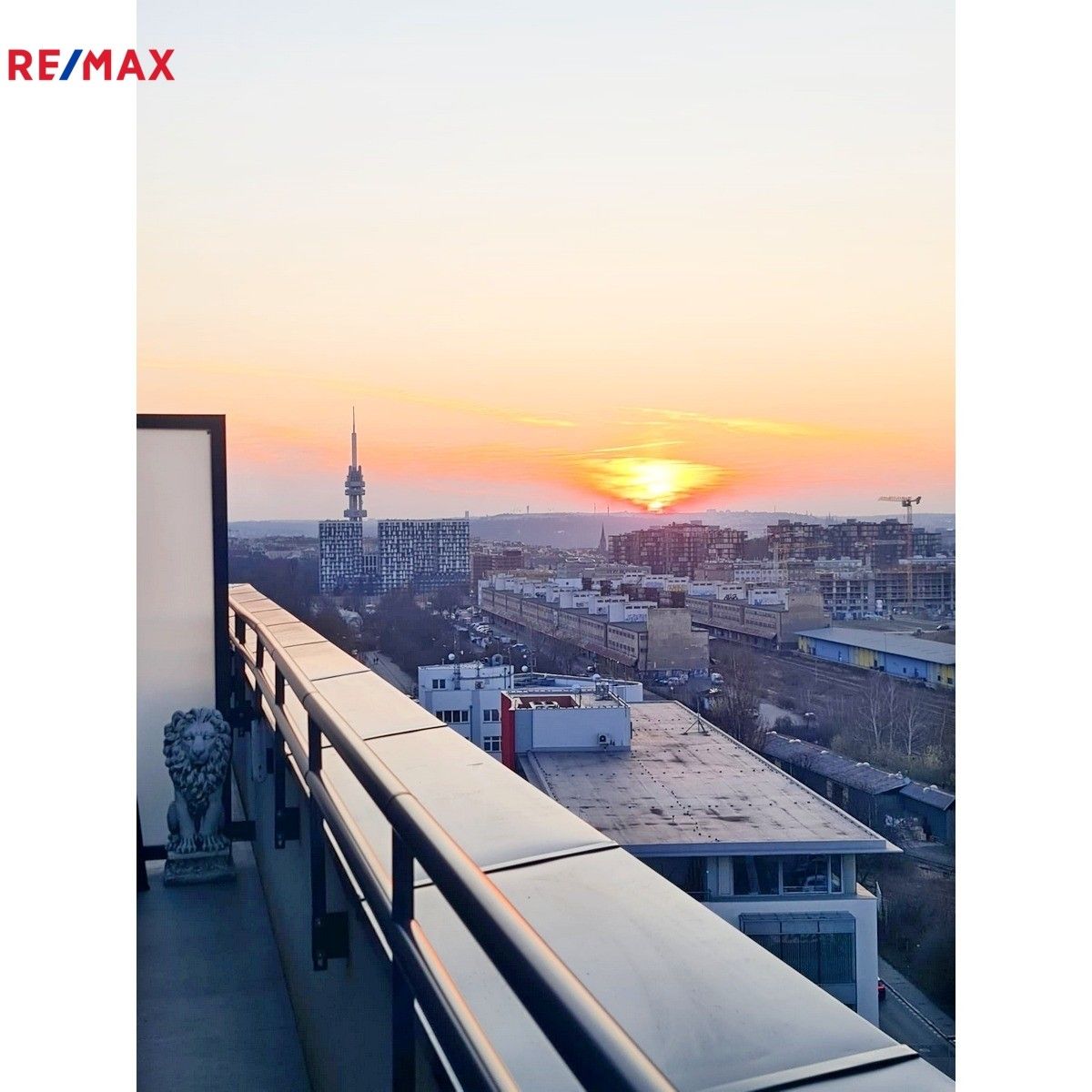 3+kk, Zvěřinova, Praha, 70 m²