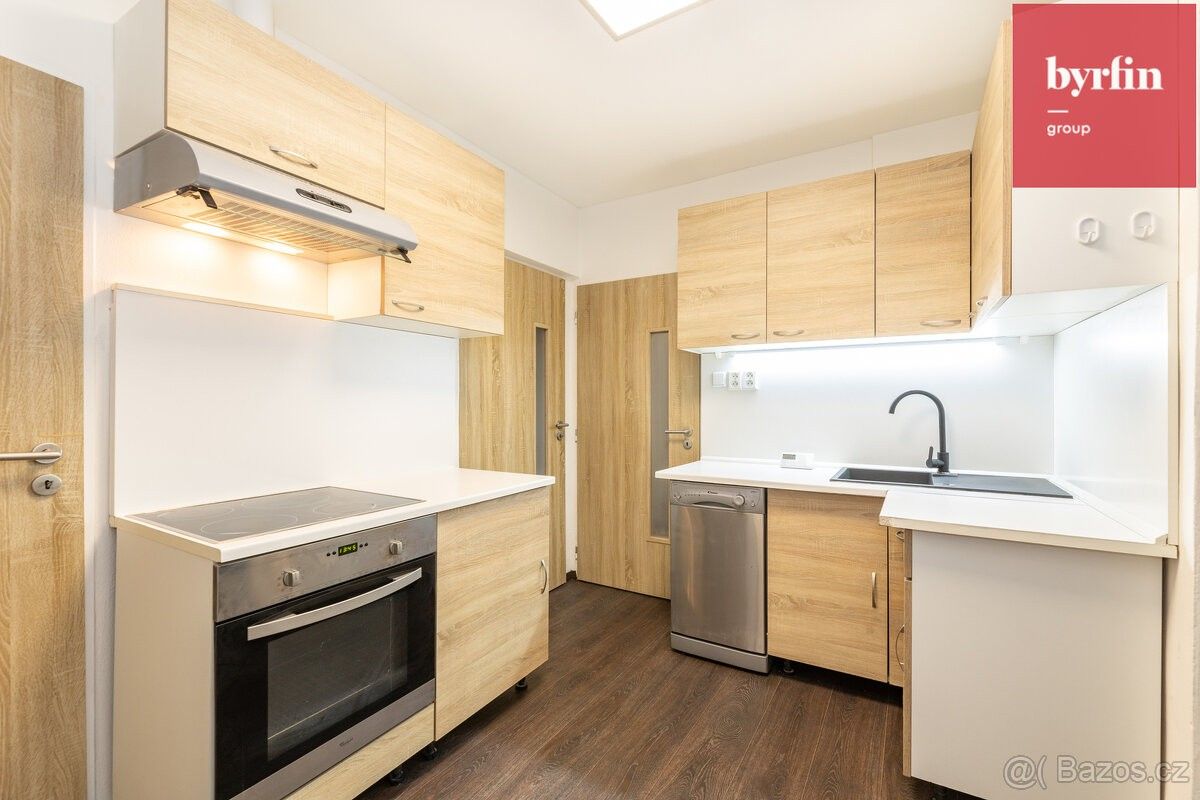 Prodej rodinný dům - Kravaře u Hlučína, 747 21