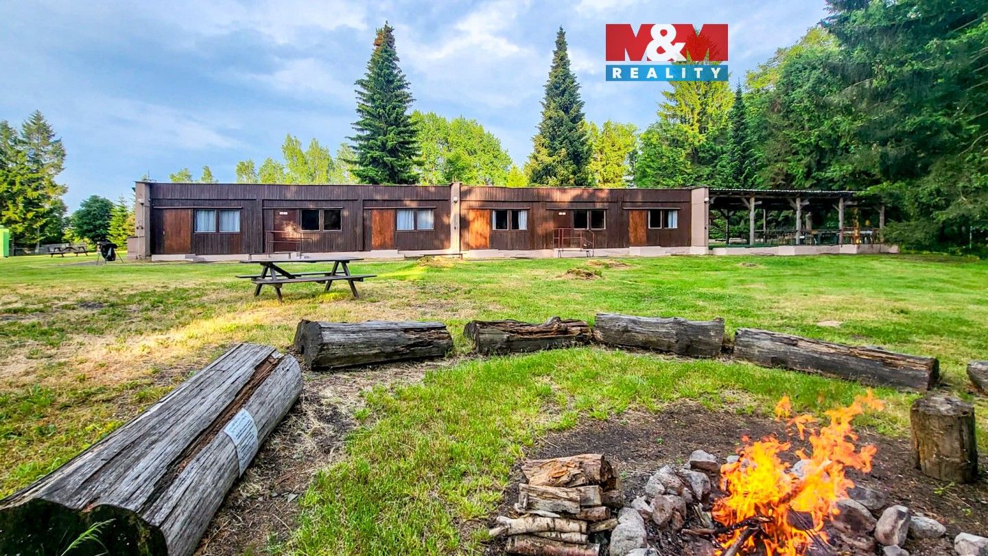 Ubytovací zařízení, Valdek, Staré Křečany, 1 670 m²