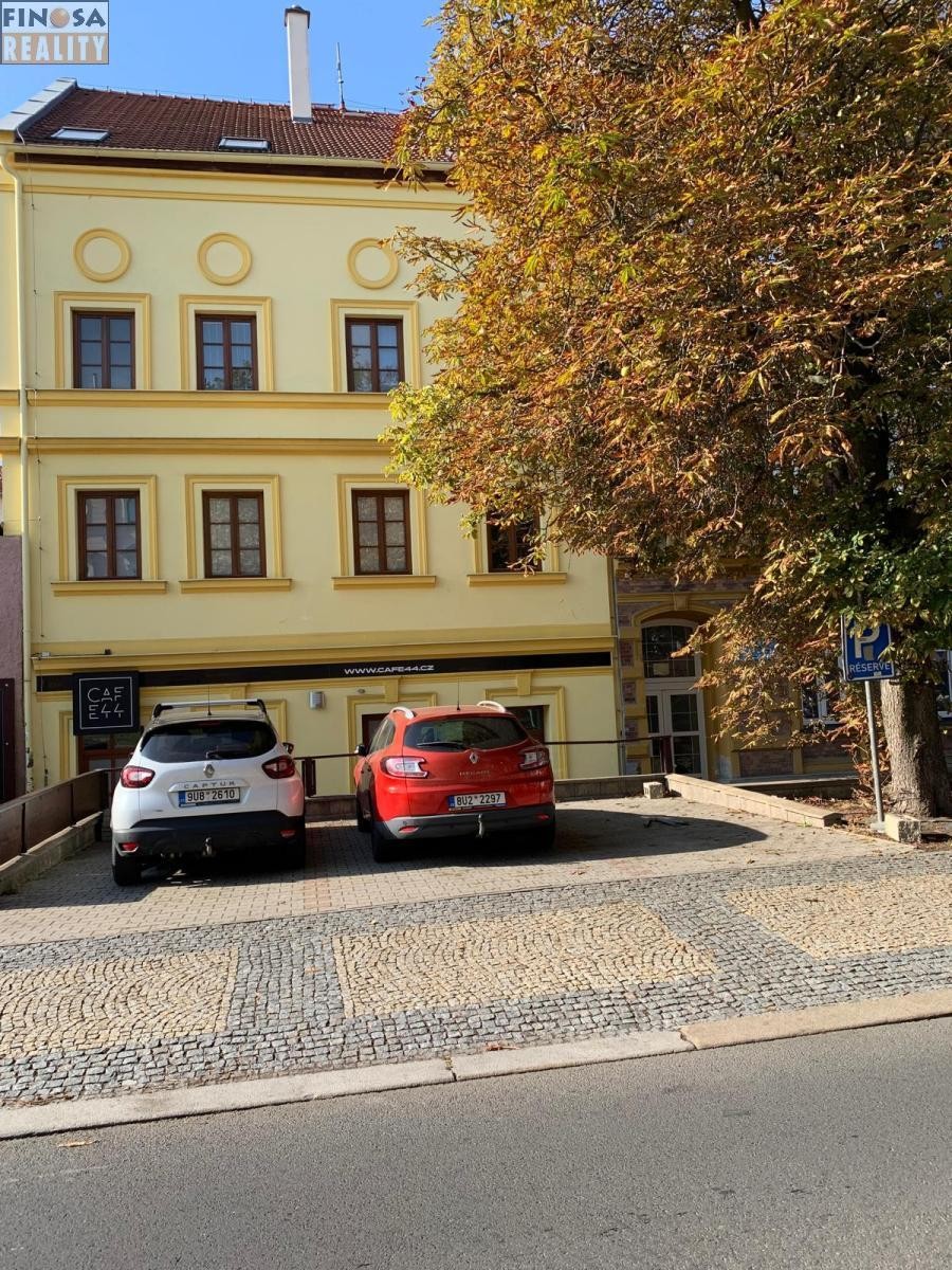 2+kk, Revoluční, Chomutov, 90 m² - 1