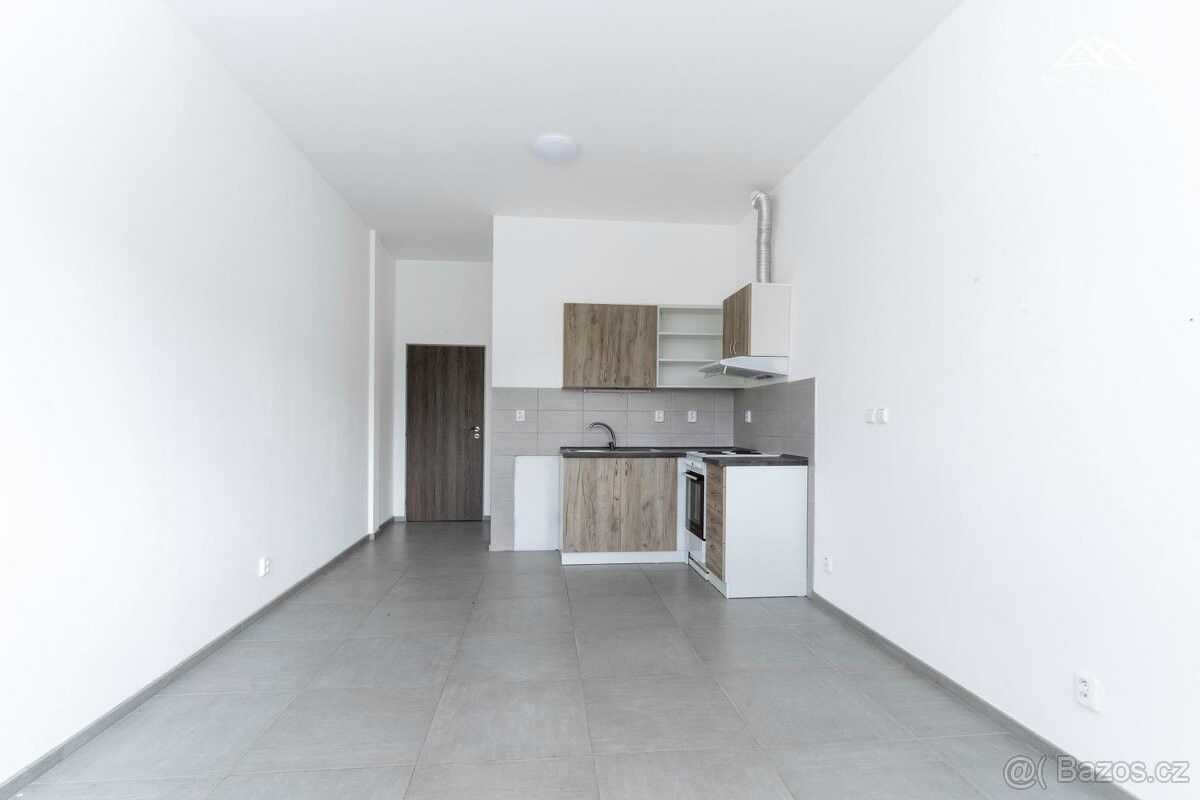 Pronájem byt 2+kk - Hlinsko v Čechách, 539 01, 62 m²