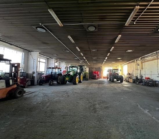 Sklady, Moravany u Brna, 664 48