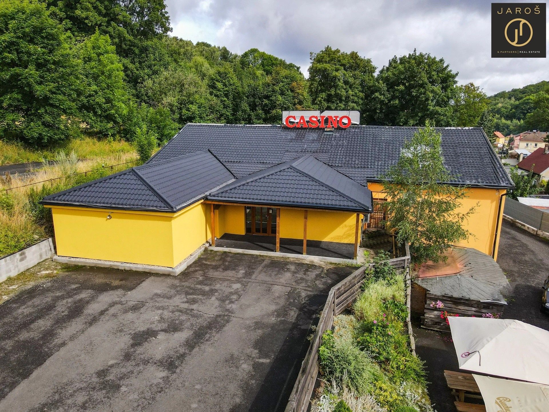 Obchodní prostory, Petrovice, 450 m²