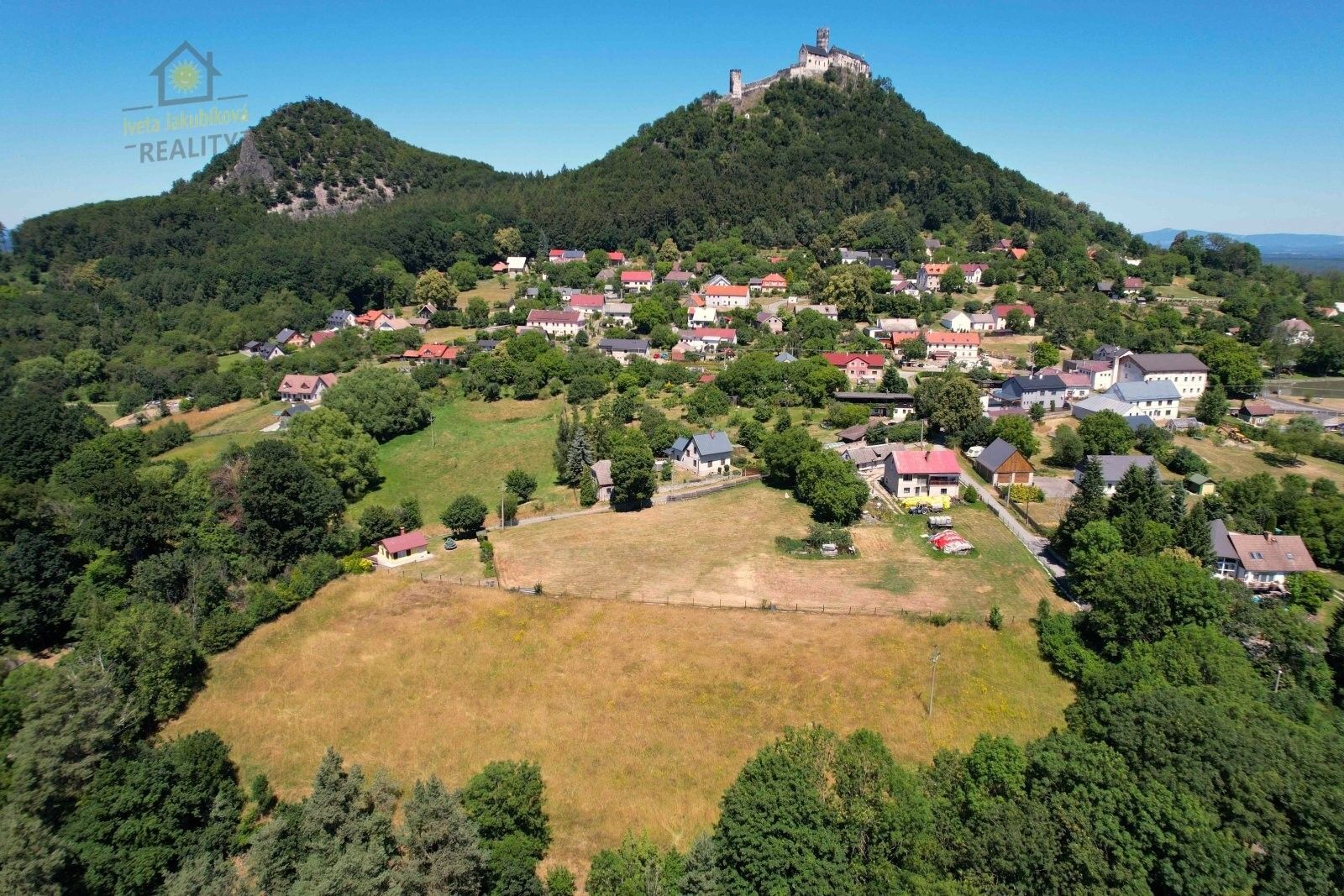 Pozemky pro bydlení, Bezděz, 4 197 m² - 1