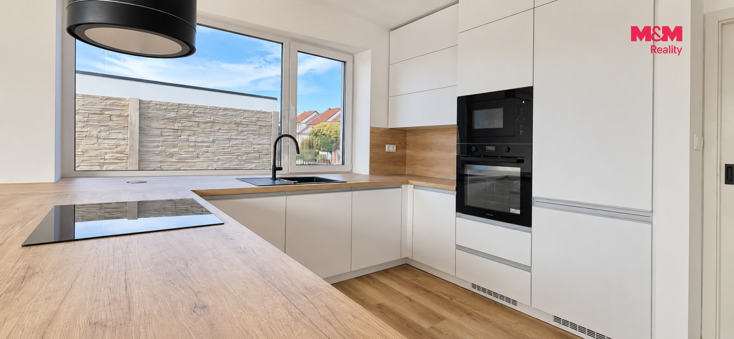 Pronájem rodinný dům - Klášterní, Pardubice, 142 m² - 2