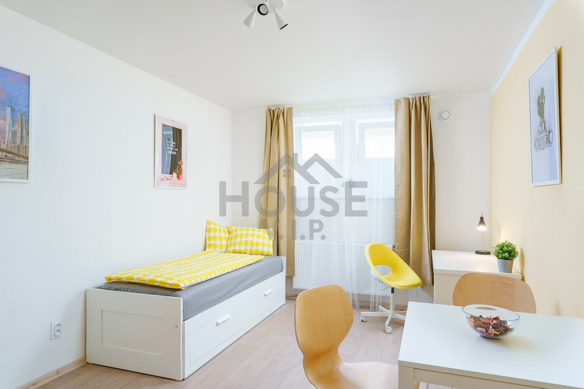 1+kk, Čerčanská, Praha, 26 m²