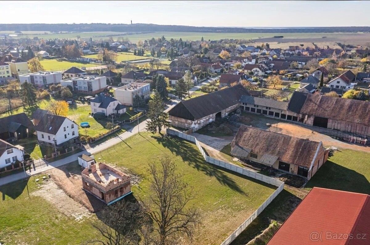 Prodej pozemek pro bydlení - Hlušice, 503 56