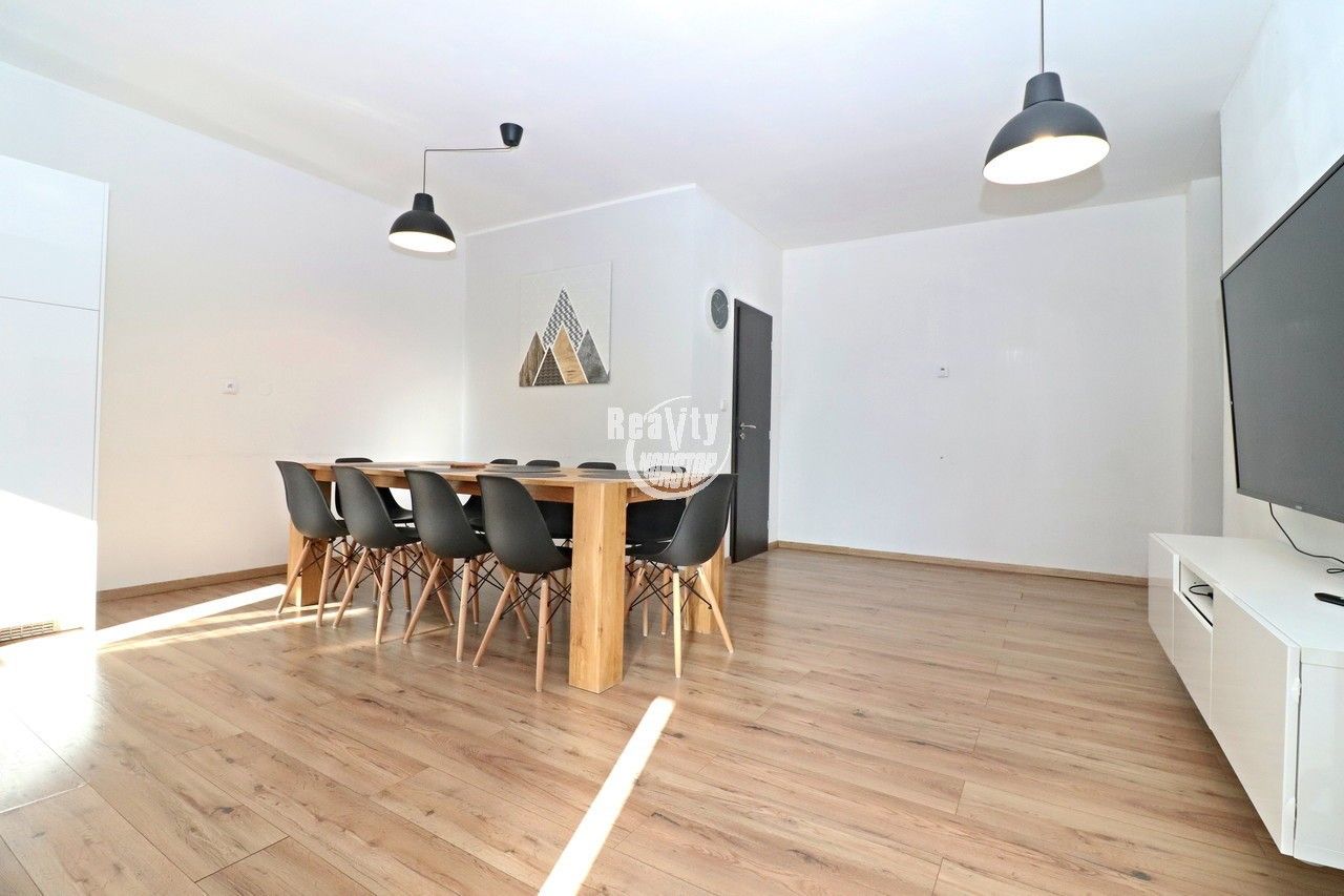 Rodinný dům · 310 m² · Volevčice - 3