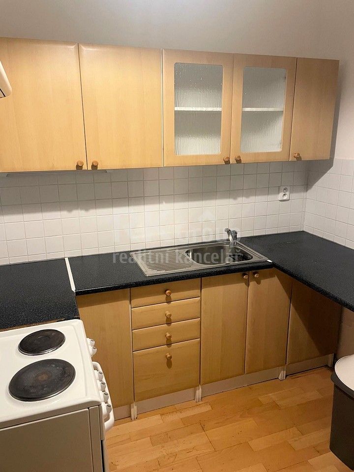 Pronájem byt 2+1 - Voroněžská, Praha, 58 m²